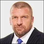 Premier champion du monde "poids-lourds" de la WWE, 13 fois champion du monde, 5 fois champion intercontinental et 3 fois champion du monde par équipe. C'est le catcheur Triple...