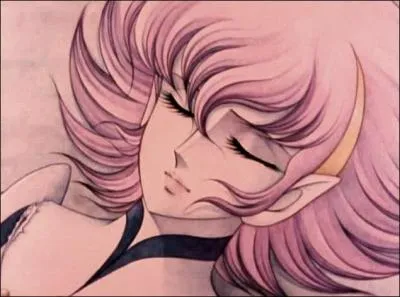 Comment s'appelle le personnage qui meurt dans les souvenirs d'Alizée ?