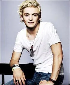 Où Ross a-t-il tourné "Teen Beach Movie" ?