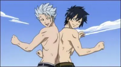 Sept ans après, avec l'aide de Grey, il bat...