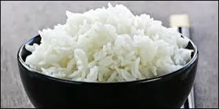 Revenons à la Q1. Le riz joue un rôle de... dans cette famille. Complétez les pointillés.