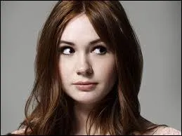 Quel rôle joue Karen Gillan dans le film "Les Gardiens de la Galaxie" ?