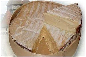 Dans quel département se trouve la vallée de la Loue où vous pourrez déguster l'édel de Cléron ?