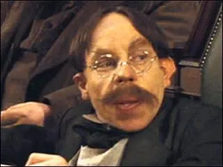 Qui joue le rôle du Professeur Flitwick ?