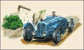 Quelle est cette ville réputée pour son musée qui propose plusieurs jours de fête entièrement dédiés à l'automobile d'exception ?