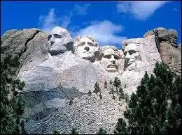 Lequel de ces présidents n'apparaît pas sur le mont Rushmore ?
