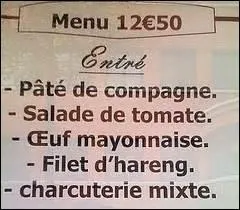 Quelle liste contient deux mots mal orthographiés ?