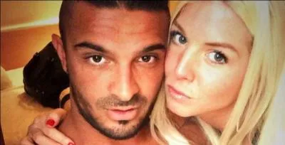 Comment s'appelle la nouvelle copine de Julien pendant cette aventure ?