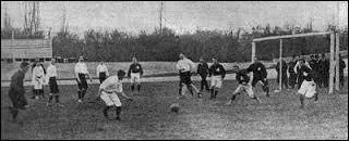 1er mai 1904 - Qui a remporté la victoire durant le premier match officiel de l'équipe de France de football contre la Belgique ?