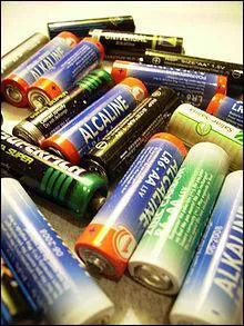 Quel physicien a inventé la pile électrique ?