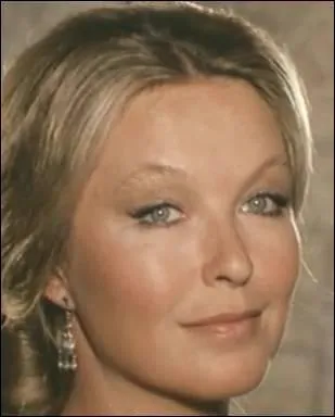 Elle a tourné dans "Deux ou trois choses que je sais d'elle", "Toi, le venin" et "Avant le déluge".