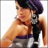 Quel est le premier album d'Indila ?