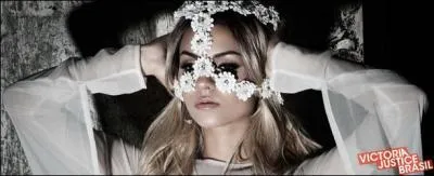 Comment s'appelle sa grand-mère ?