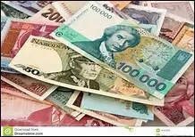 Curieuse ----- ! Quand le liquide fait référence à des espèces, alors le banquier tient entre ------ doigts du papier qui, par définition, est un solide.