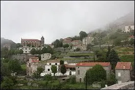 Village Corse de l'arrondissement d'Ajaccio, Zicavo se situe dans le département ...