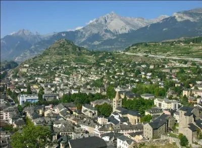 Christian Constantin, président du FC Sion, a été récompensé pour ces paroles : «L'avenir nous dira ce qu'on va faire dans le futur ! »
En allemand, on appelle la ville de Sion