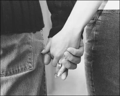 'On peut faire beaucoup avec la haine, mais encore plus avec l'amour. ' Indice : 'To be or not to be'