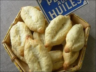 Quelle différence y a-t-il entre la navette marseillaise et les autres navettes provençales ?