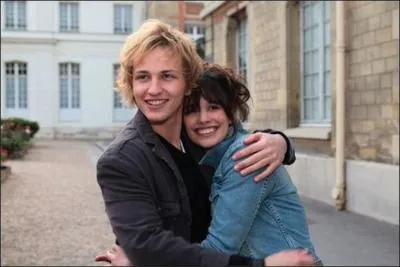 Clem et Julien vive-t-il ensemble ?