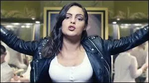 Qui est cette belle femme ?