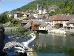 Traversé par la Loue, c'est un ancien village de vignerons et de forgerons. Les forges ne sont plus en activité et la vigne a disparu, mais les maisons sont conservées. On y visite le musée de la Vigne et du Vin. Vous êtes à ...