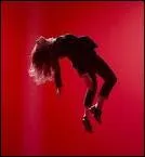 La chanson française n'est pas en reste, notamment avec Héloïse Letissier. A qui doit-on la chanson "Saint Claude" ?