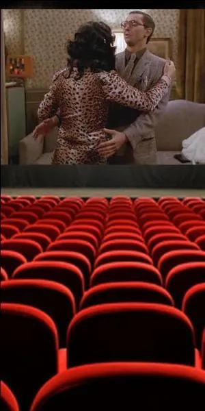 Dans le film "Le P&egrave;re No&euml;l est une ordure", An&eacute;mone joue le r&ocirc;le de Marie-Ange Musquin.