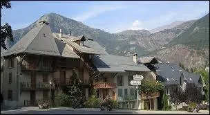 Le Bourg-d'Oisans est une ville Iséroise située en région ...