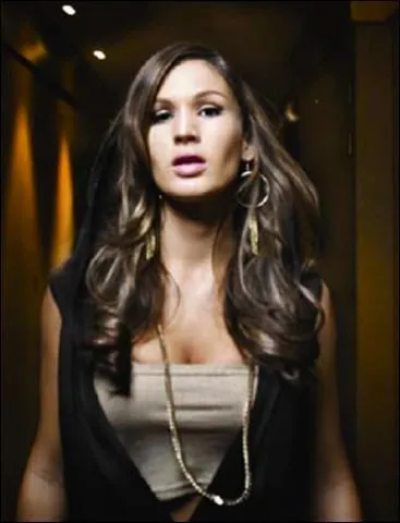 Qui est cette chanteuse ?