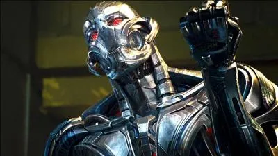 Dans "Avengers 2 : L'Ère d'Ultron", quel est le nom du super-héros pouvant soulever marteau de Thor ?