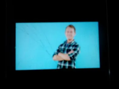 Comment s'appelle ce garçon ?