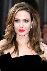 Dans quel film fantastique a tourné Angelina Jolie ?