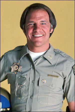 Comment s'appelle le sergent ?