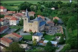 Je vous emmène à la découverte de Marsal. Village lorrain fortifié par Vauban, il se situe dans le département ...