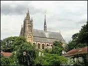 La ville Val-d'Oisienne de Montmorency se situe en région ...