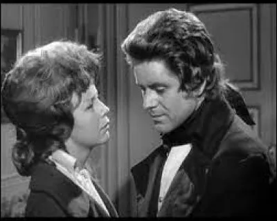 "Le Chevalier de Maison-Rouge" est une série télévisuelle du début des années 1960 s'inspirant d'un roman de Dumas.