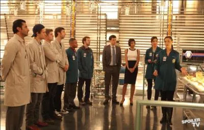 Dans quel épisode, Bones met-elle une claque sur les fesses des internes ?