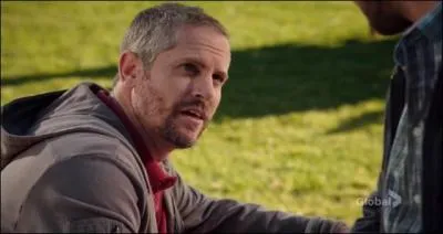 Comment s'appelle le frère schizophrène de Jack Hodgins ?