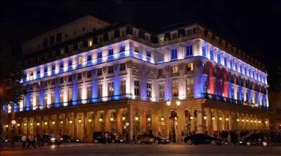 Quel est le nom de ce théâtre ?