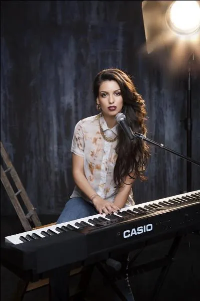 De quels instruments joue-t-elle ?