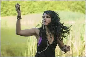 Laquelle de ces filles joue le rôle de "Wendy Beauchamp", la sur de Joanna ?