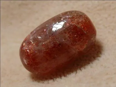 Cette pierre naturelle est une :