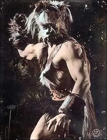 Pendant quel évènement Ulysse se blesse-t-il gravement au genou, pendant son séjour chez son grand-père Autolycos ?