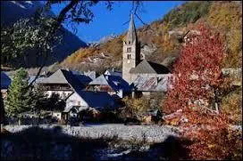 Cette balade se termine à Vallouise. Commune Pacaïenne, elle se situe dans le département ...