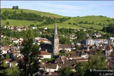 Mon premier demande une précision de moment. Ma seconde chante "Le Sens de la vie". Mon tout a pour chef-lieu :