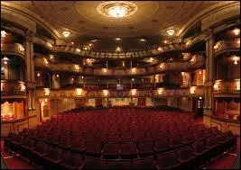 Il a été assassiné dans un théâtre, c'est :