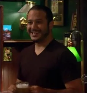 Comment s'appelle le barman du MacLaren ?