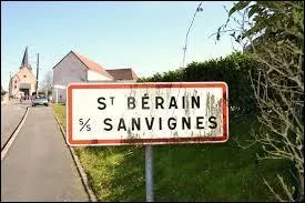 Nous entrons à Saint-Bérain-sous-Sangignes. Commune bourguignonne, elle se situe das le département ...