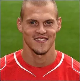 Qui est ce joueur qui porte le numéro 37 ?