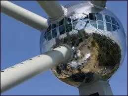 Combien l'Atomium compte-t-il de sphères ?